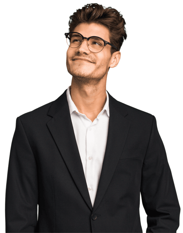 expert digital souriant en costume